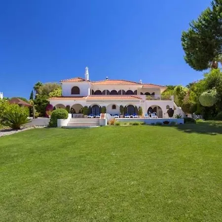 Sleeps 8 Pool Air Con T479857 Quinta do Lago