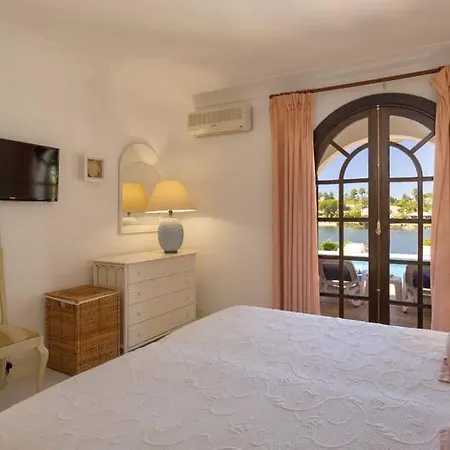 Sleeps 8 Pool Air Con T479857 * Quinta do Lago
